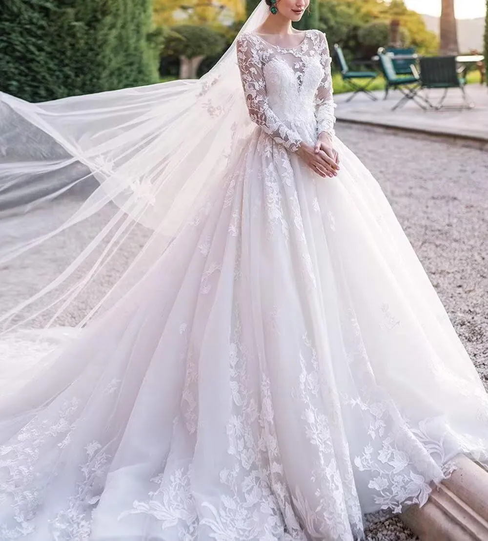A-line Long Sleeves Wedding Dresses for Brides 2025 Lace Appliqued Princess Scoop Neck Bridal Gowns with Sweep Train