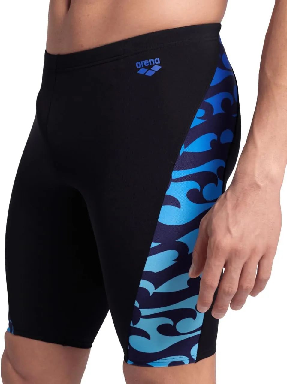 ARENA Performance Men's Surfs Up Swim Jammer MaxLife Knee-Length Swimsuit Pool Training Bathing Suit Competitive Swimmers