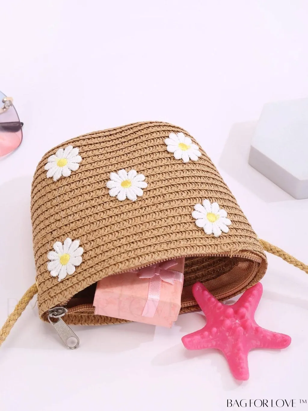 BagForLove - Compact Floral Straw Bag with Zipper - Ideal for Stylish Getaways