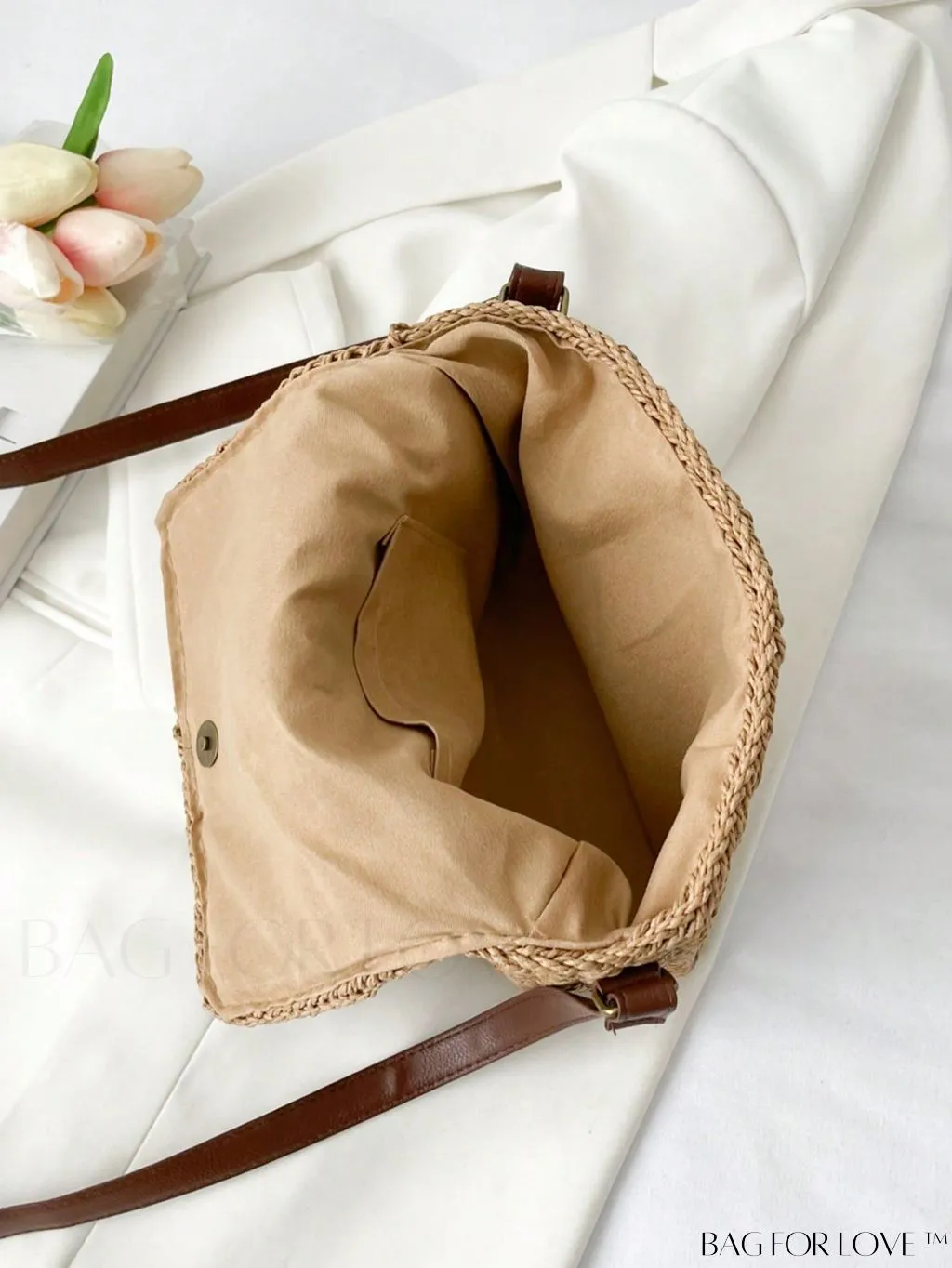 BagForLove - Polyester Flap Vacation Bag: Medium-Sized Straw Tote