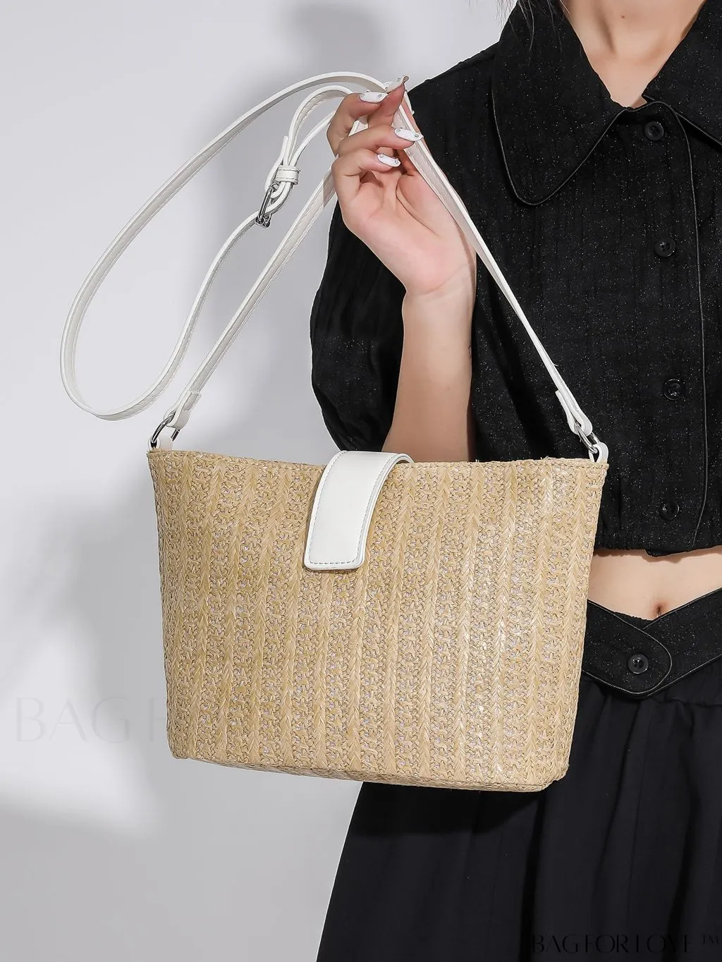 BagForLove - Versatile Crossbody Bag: A Must-have for Your Vacation