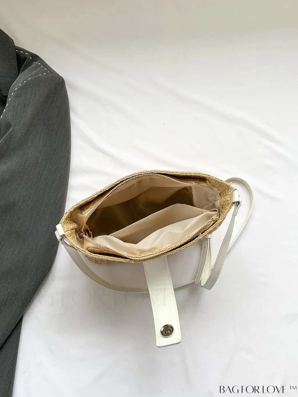 BagForLove - Versatile Crossbody Bag: A Must-have for Your Vacation