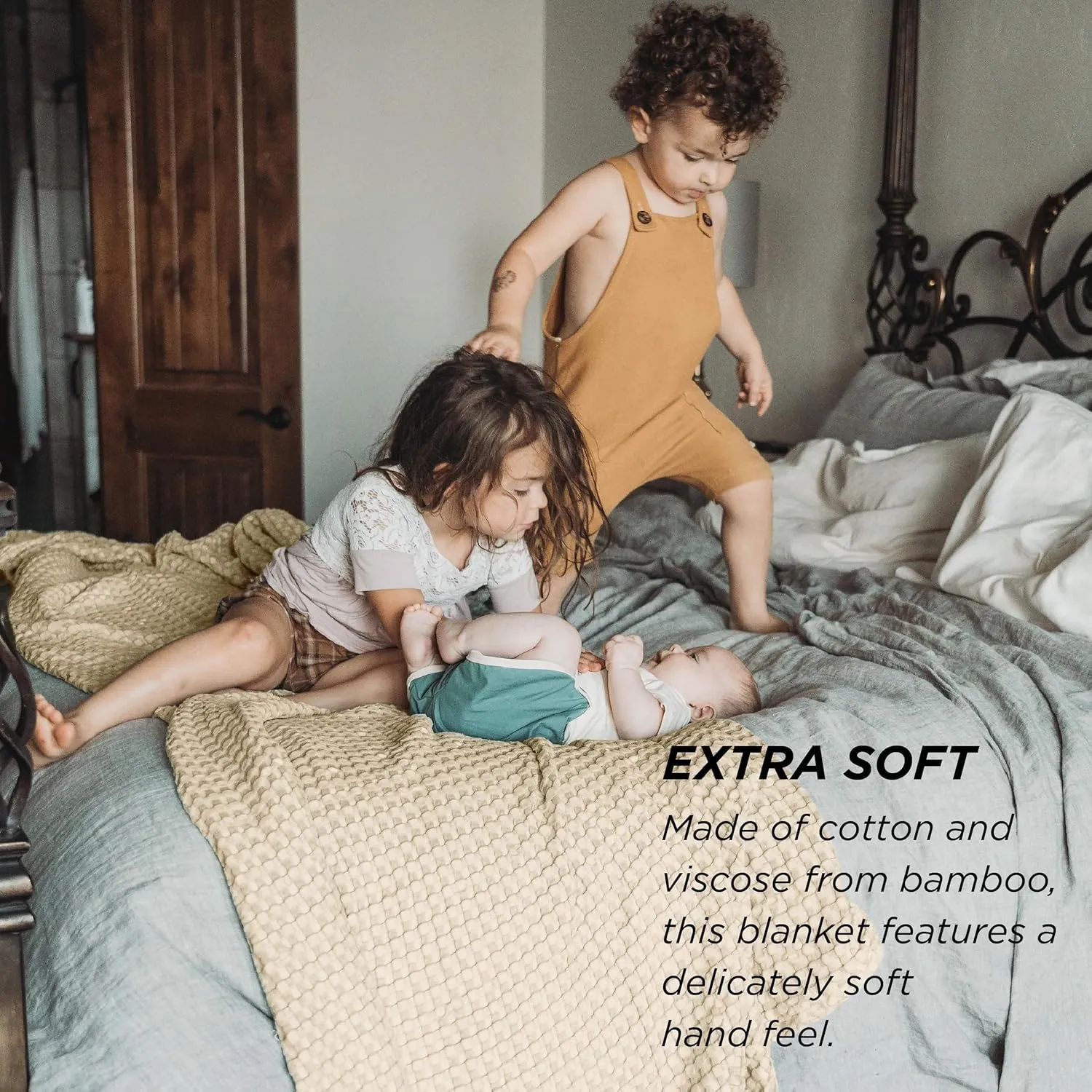 Bedsure Cooling Cotton Waffle King Size Blanket - Lightweight Breathable Summer Blanket of Rayon Derived from Bamboo for Hot Sleepers, Luxury Throws for Bed, Couch and Sofa, Beige, 104x90 Inches