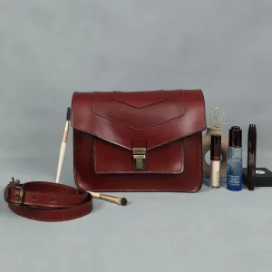 Brown Leather Sling Bag – Stylish Crossbody Bag for Men & Women.BG-1635