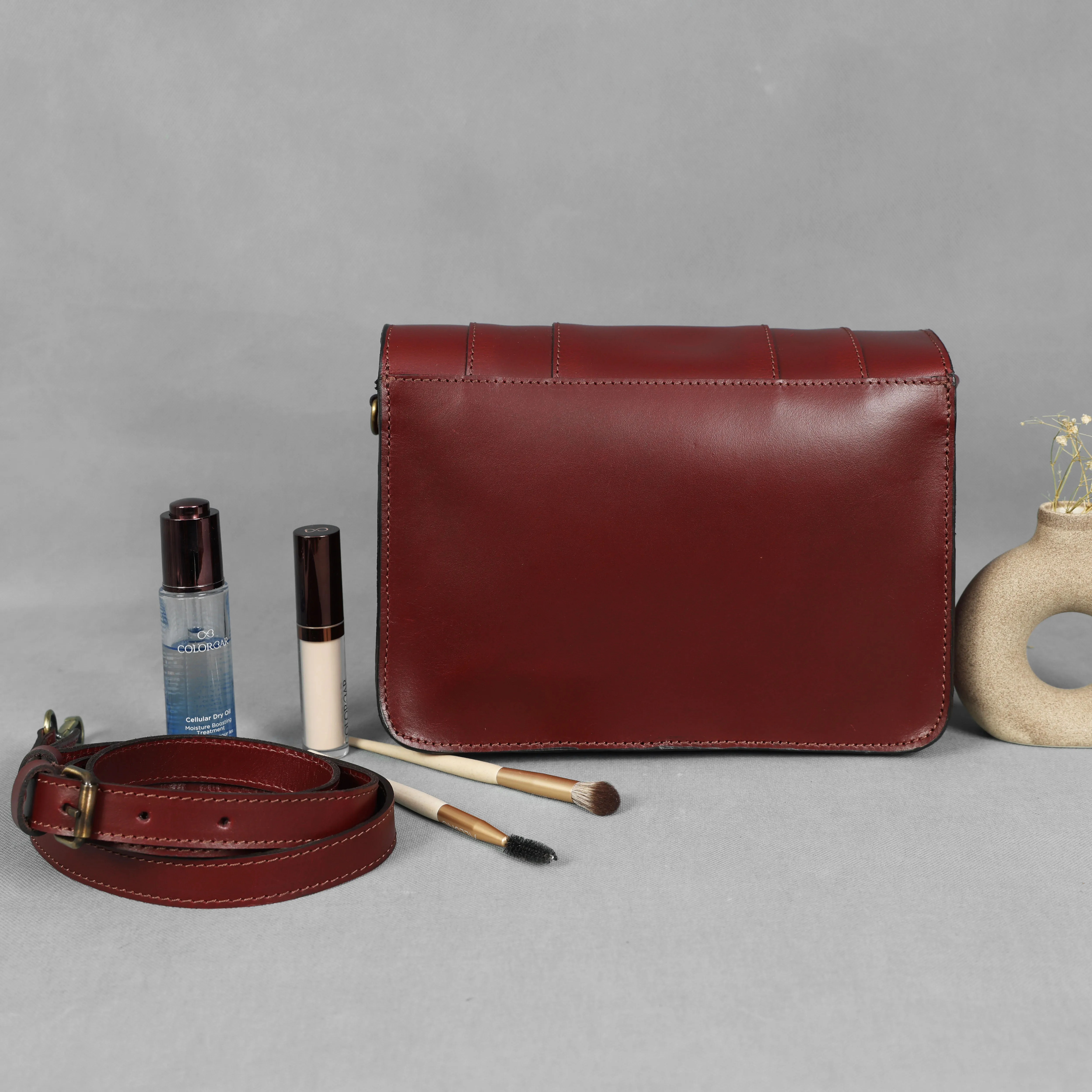 Brown Leather Sling Bag – Stylish Crossbody Bag for Men & Women.BG-1635