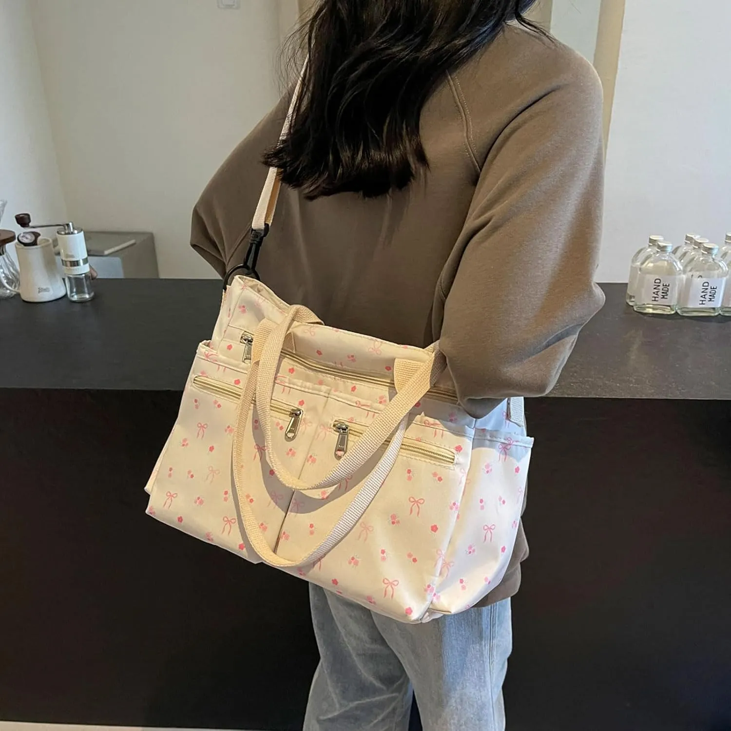 Casual Messenger Bag Floral Nylon Crossbody Bag Chic Shoulder Bag Travel Daypacks