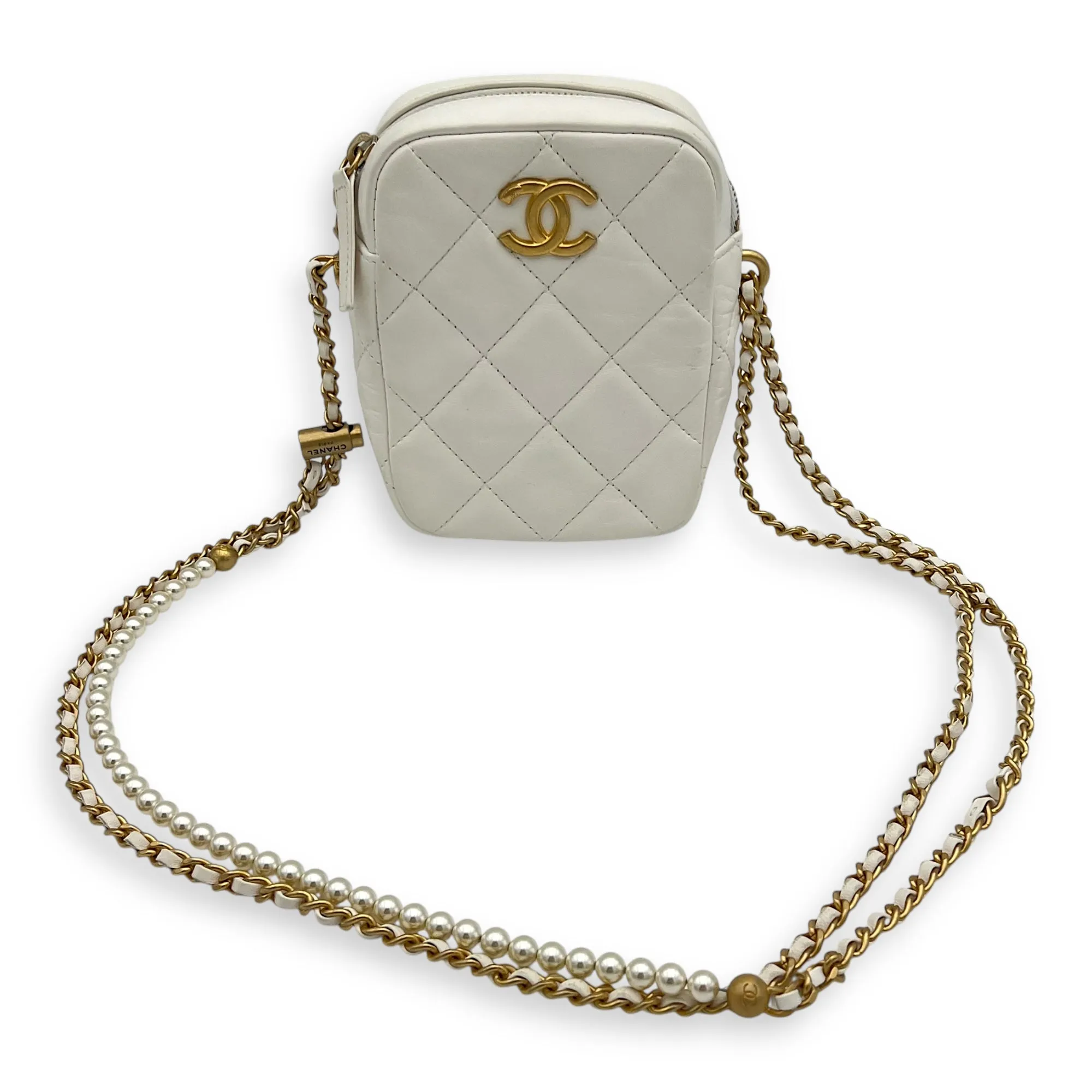 CC Camera Crossbody Bag White in Lambskin, Gold hardware