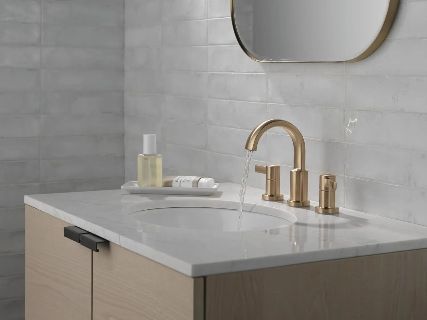 Delta Faucet Albion Widespread Bathroom Faucet 3-Hole, Gold Bathroom Sink Faucet, 2-Handle Bathroom Faucet, Bath Faucet, Metal Push-Pop Drain Assembly, 1.2 GPM Flow Rate, Champagne Bronze 35855LF-CZ