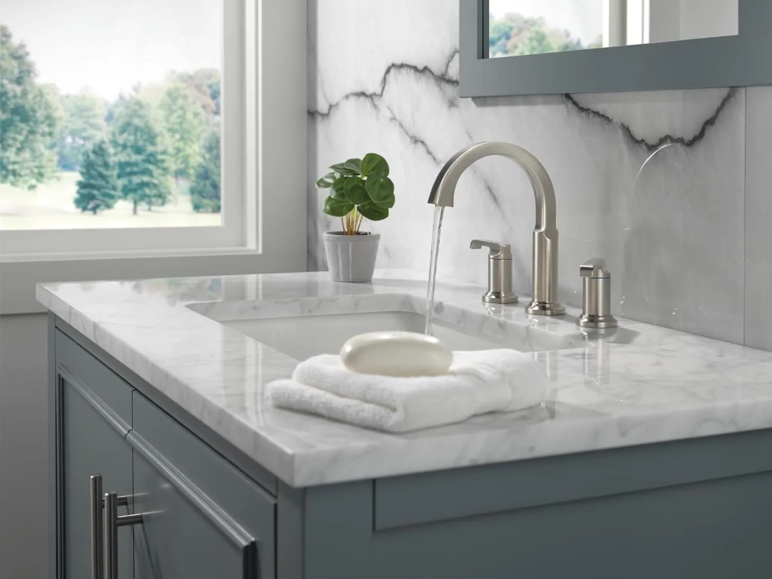 Delta Faucet Tetra Brushed Nickel Widespread Bathroom Faucet 3 Hole, Bathroom Faucet for Bathroom Sink, Bathroom Sink Faucet, Diamond Seal Technology, Metal Drain, Lumicoat Stainless 35588-SS-PR-DST