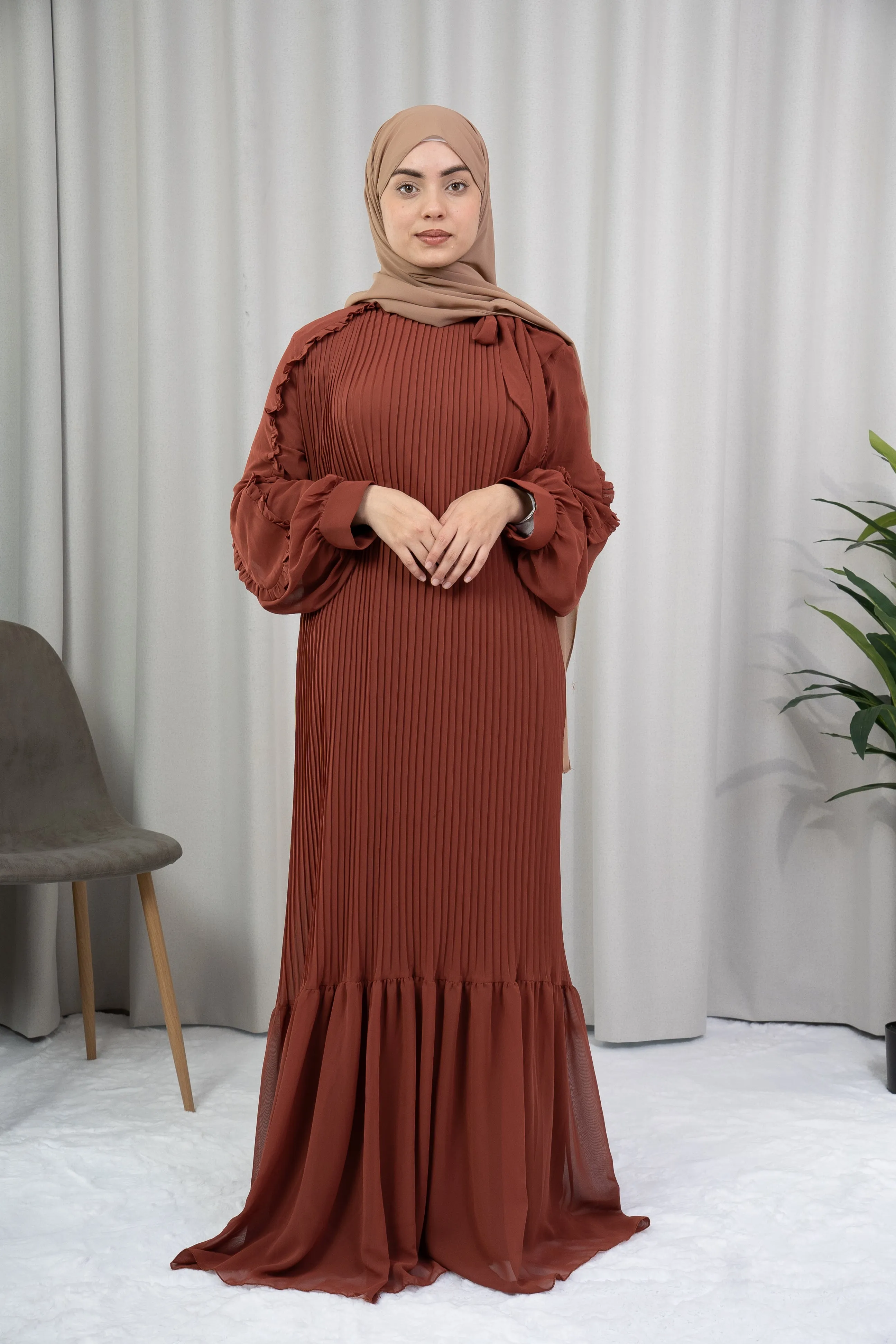 Dmn pleat cambridge brown