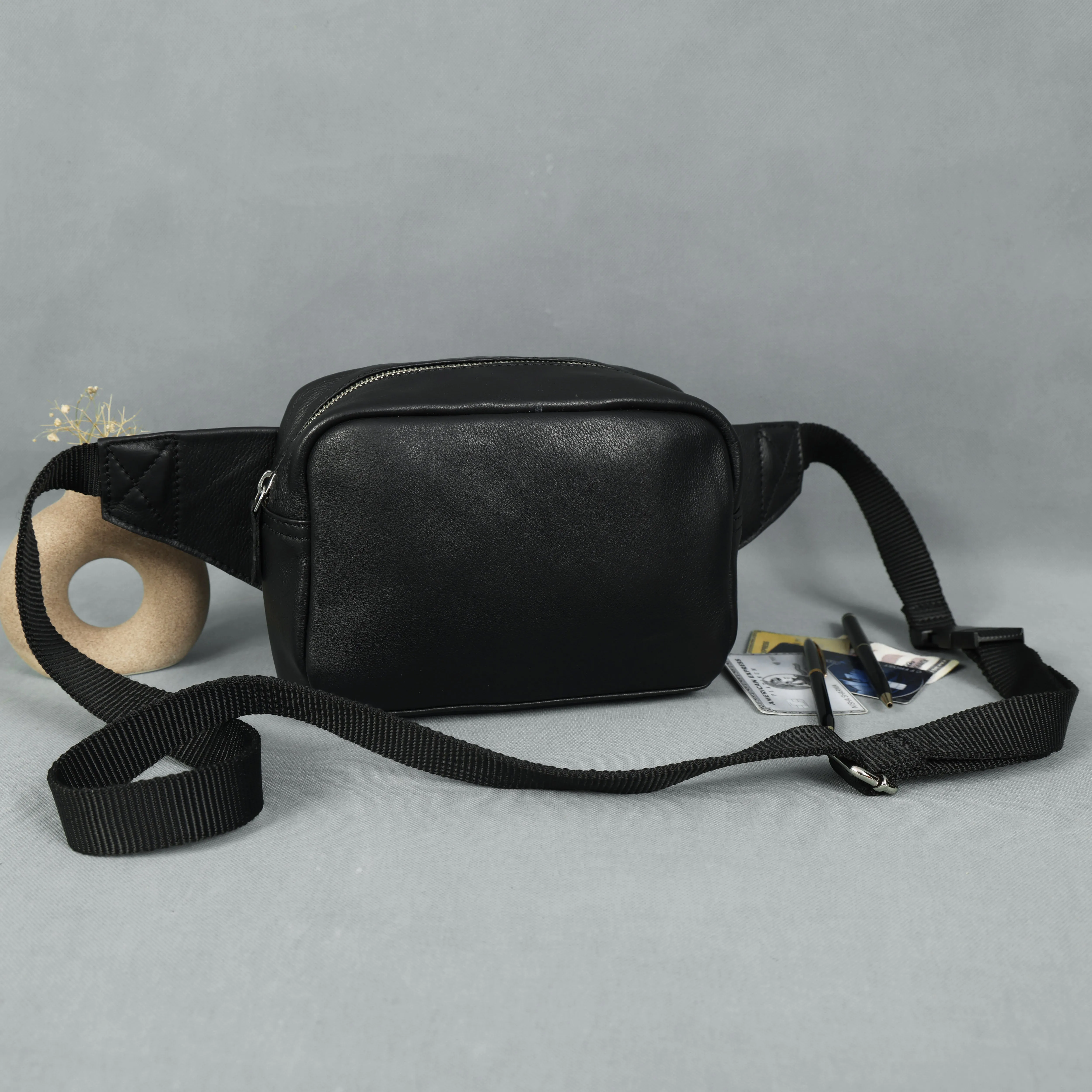 Elegant Black Genuine Leather Clutch Bag for Women – Stylish & Versatile. BG-1634