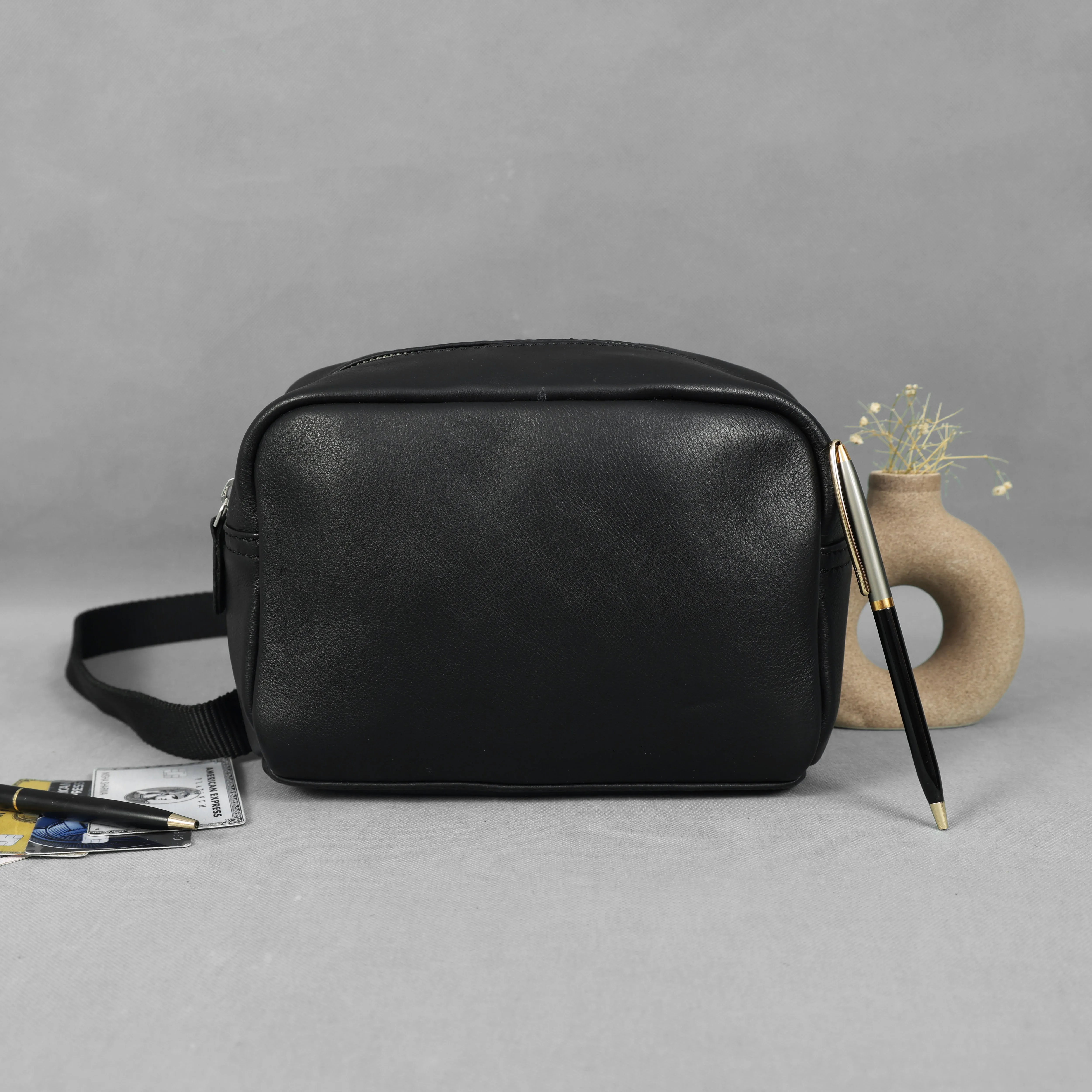 Elegant Black Genuine Leather Clutch Bag for Women – Stylish & Versatile. BG-1634