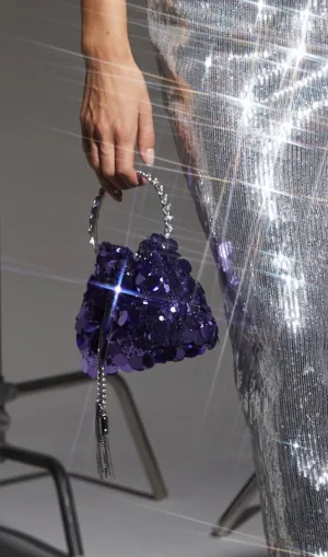 EMBELLISHED SEQUIN DISC BUCKET BAG IN PURPLE