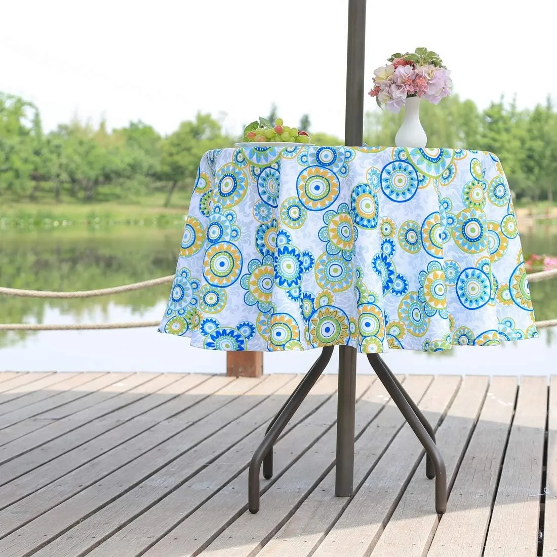 Eternal Beauty 60” Outdoor Round Tablecloth with Umbrella Hole Zipper Spring Summer Round Outdoor Tablecloth for Patio Tables (Boho Floral)