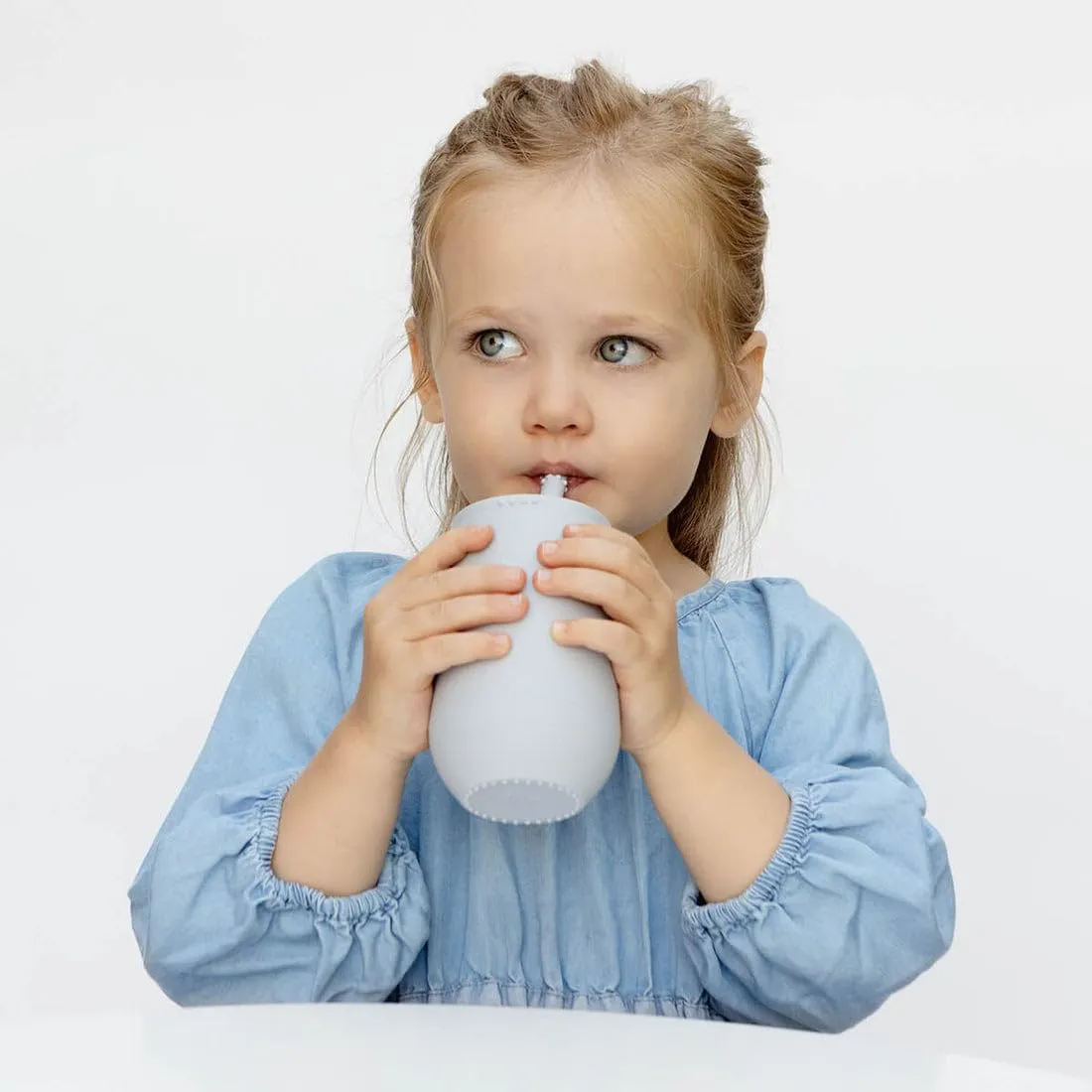ezpz Happy Cup   Straw System - 24 months  (Pewter) - 100% Silicone Cup   Straw for Older Toddler   Preschoolers