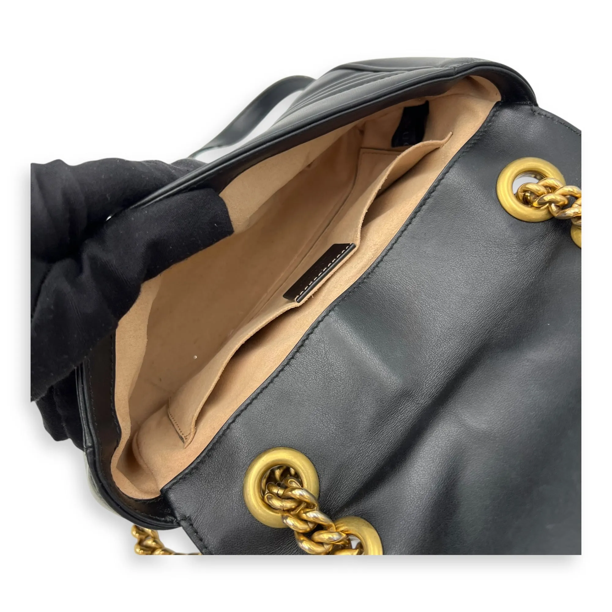 GG Marmont Crossbody Bag Mini Black in Calfskin, Gold hardware