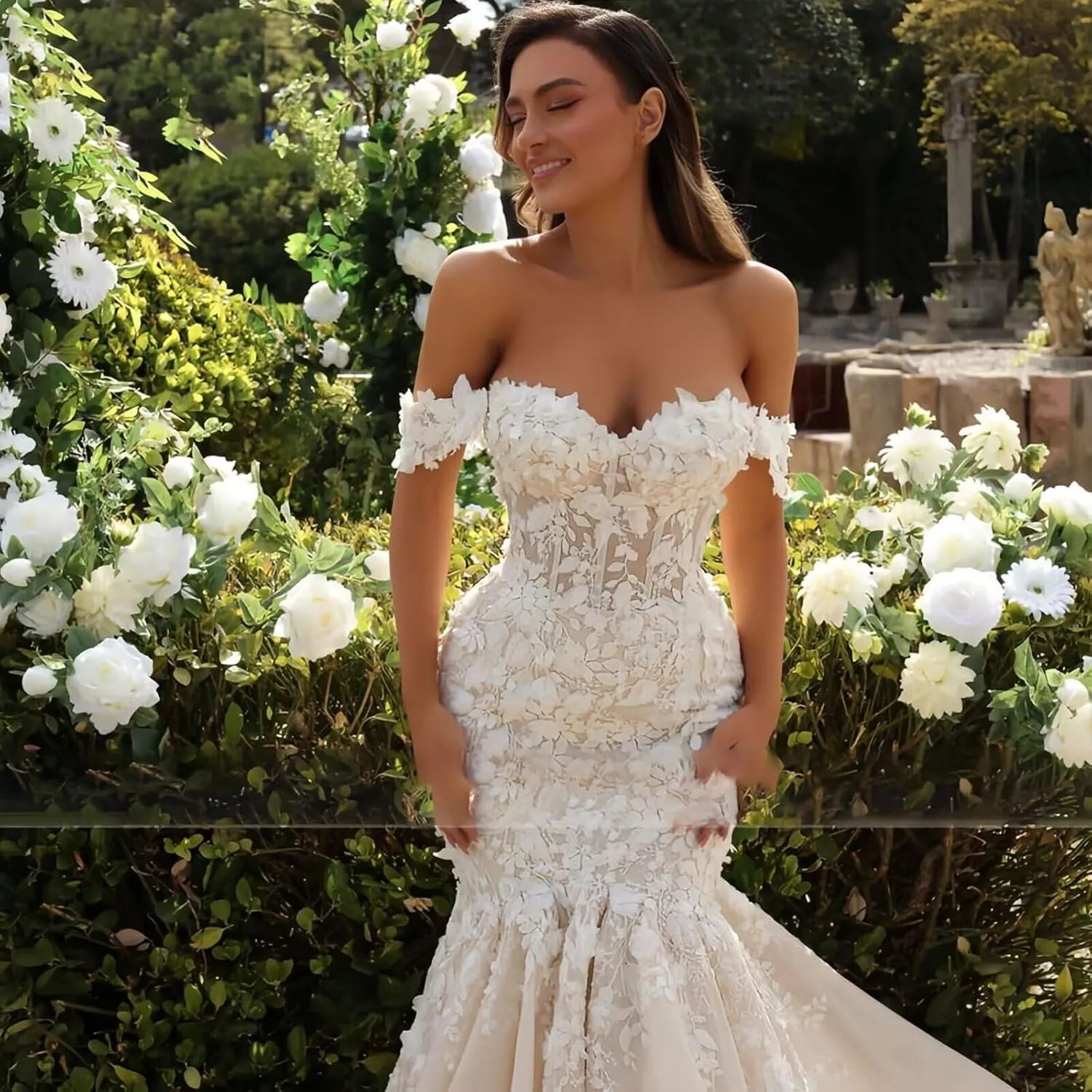Lace Appliques Wedding Dress with Long Trian 2025 Off The Shoulder Tulle Bridal Gown