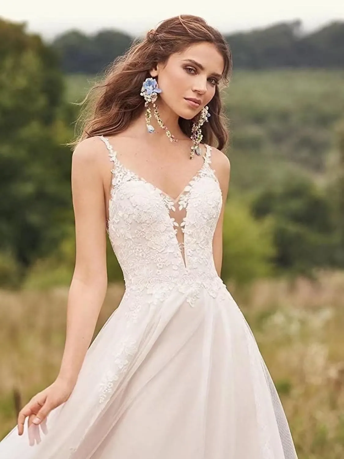 Long Sleeves Wedding Dresses for Bride 2025 Boho Beach A-Line Appliques Lace Bridal Ball Gowns with Train