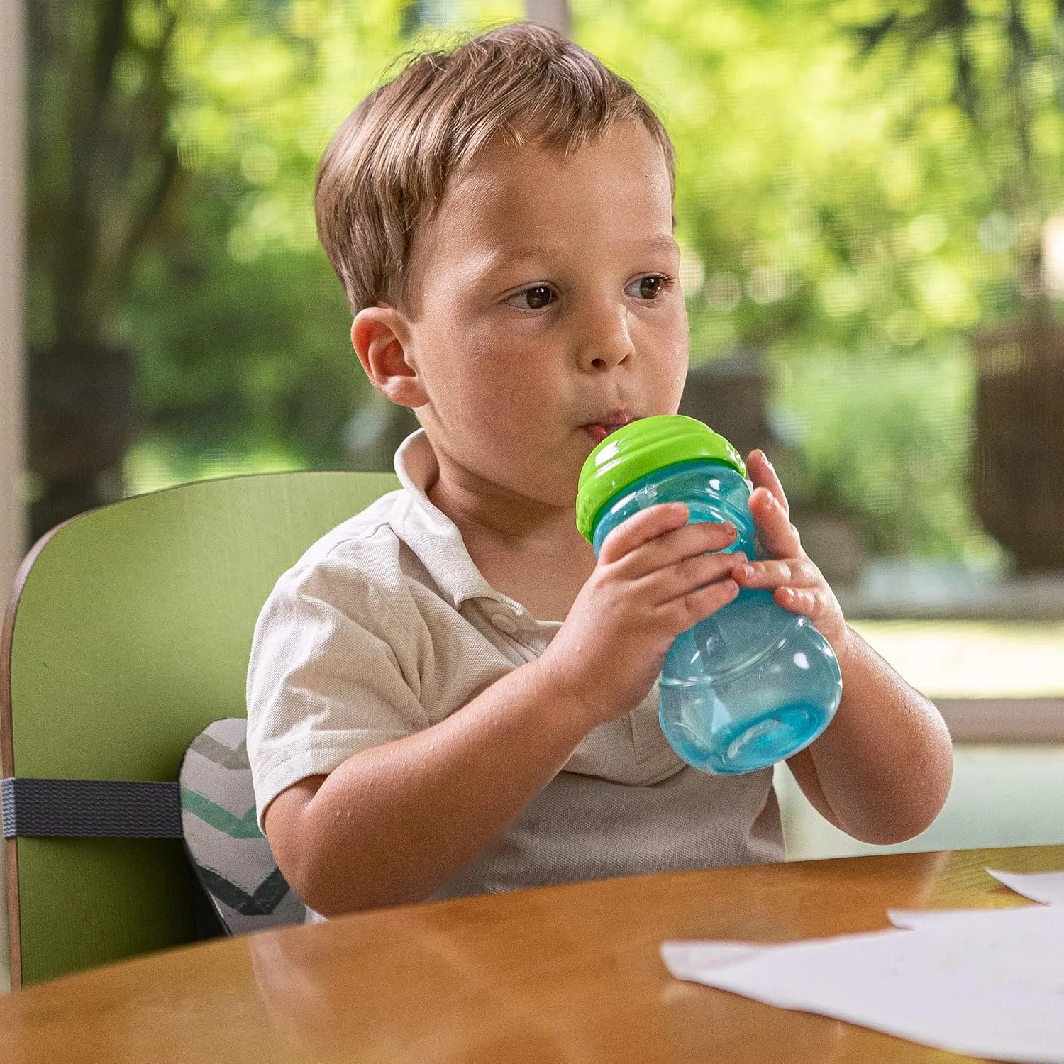 Nuby 3 Piece No-Spill Easy Grip Cup with Flex Straw, Clik It Lock Feature, Boy, 10 Ounce