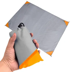 Outdoor Camping Mat Waterproof Convenient Foldable Polyester Checked Cloth
