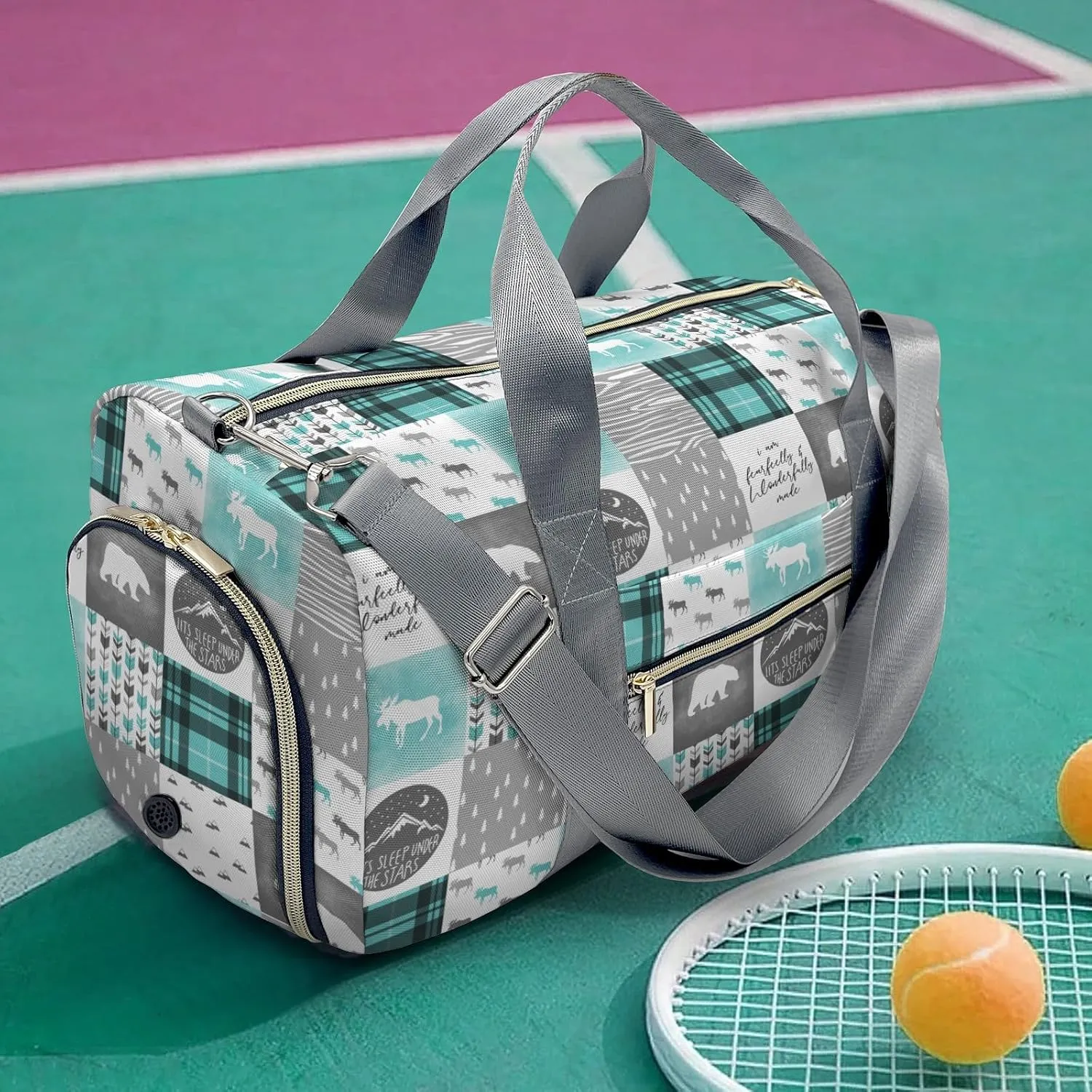 Personalized Gift Duffel Bag Wild Free Bear Adventure Travel in Style: Trendy Bags for Sport and Leisure