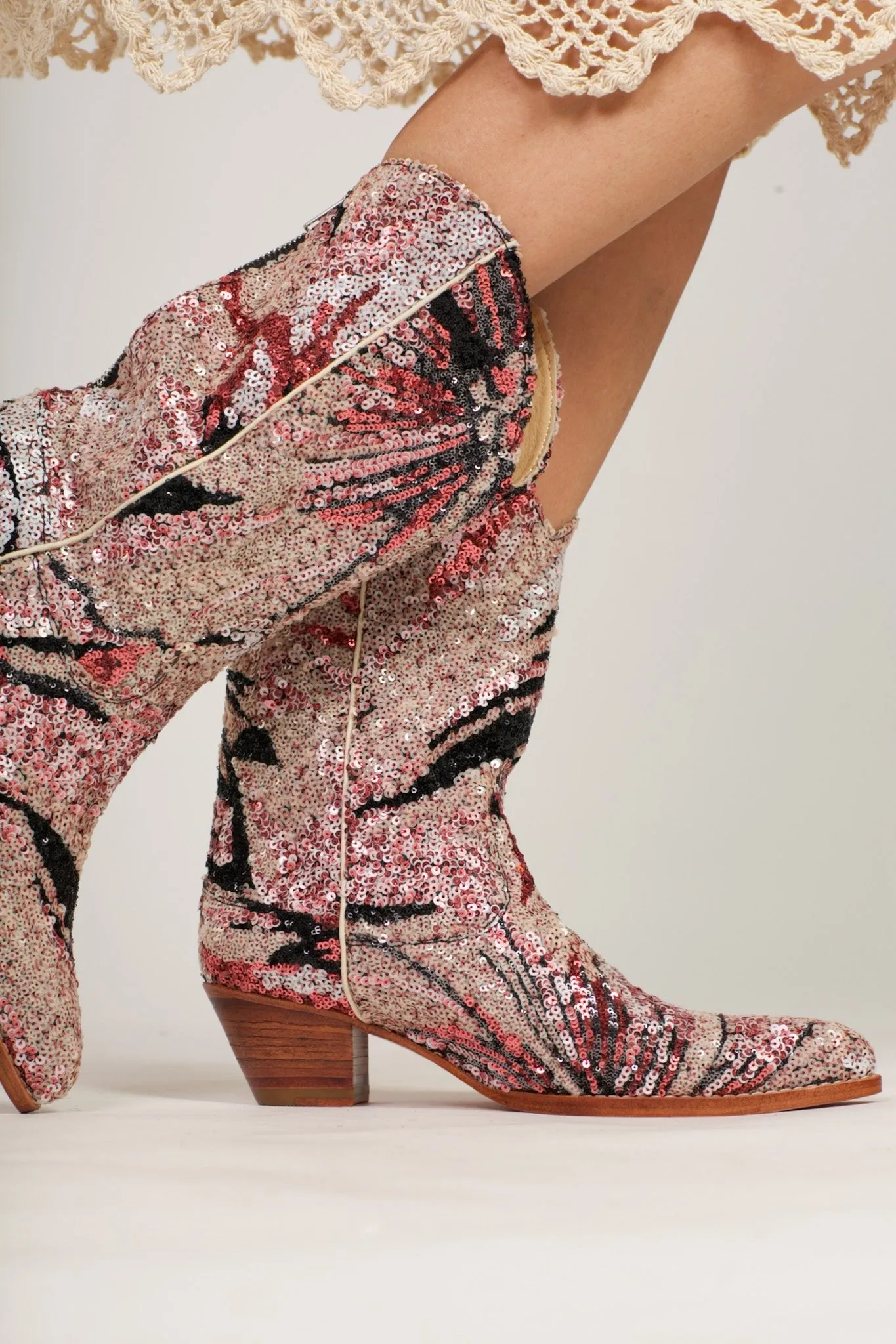 PINK BLACK SEQUIN EMBROIDERED WESTERN BOOTS RIAL