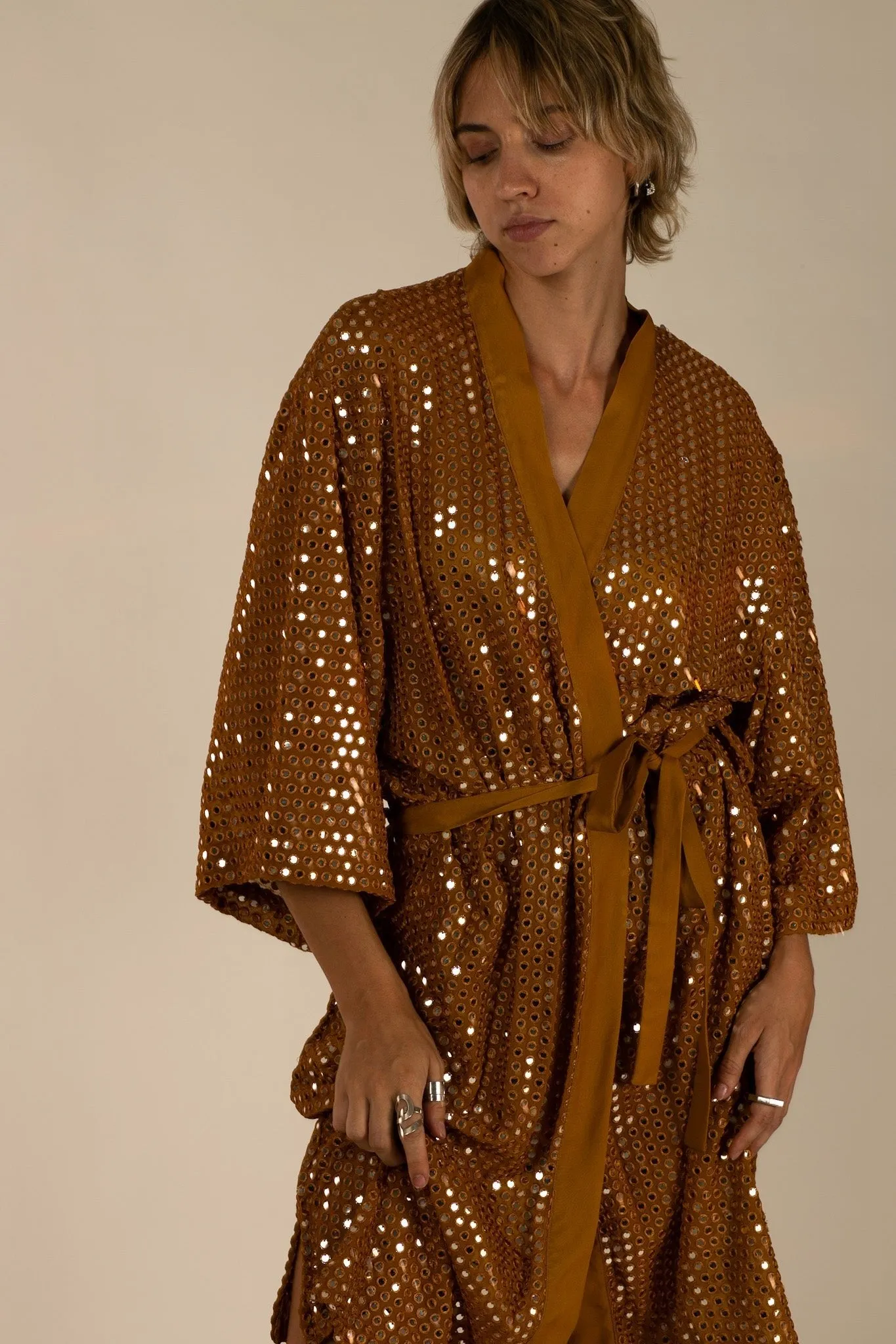 SEQUIN EMBELLISHED NOVELTY KIMONO NOVA