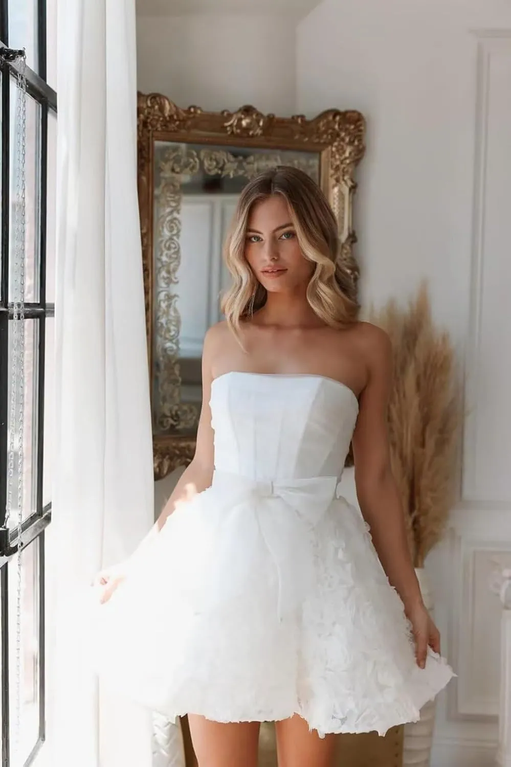 Short Lace Wedding Dresses for Bride 2025 Tiered Puffly Tulle V-Neck BridalGowns with Bow