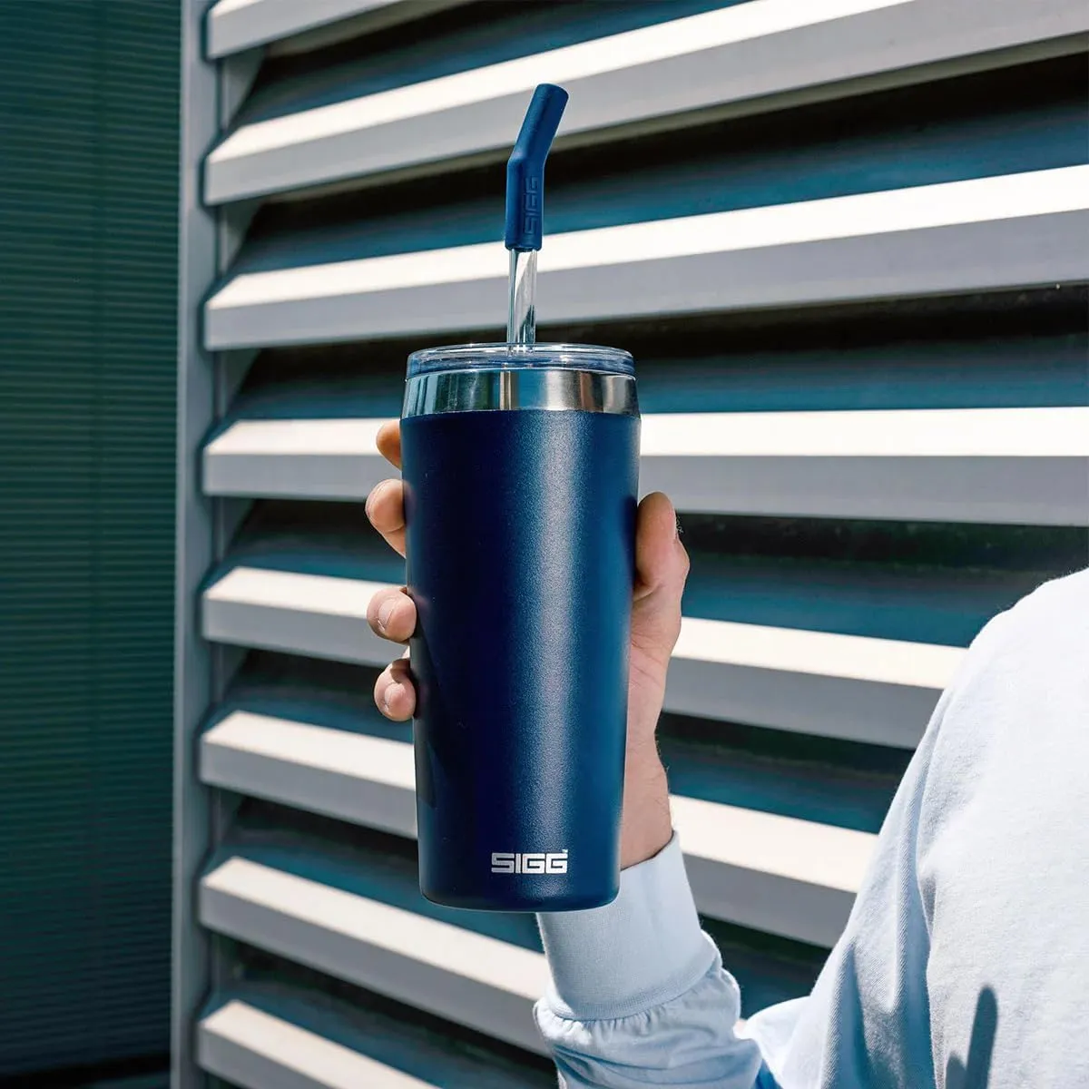 SIGG - Insulated Mug - Travel Mug Helia - With Durable Glass Straw & Cleaning Brush - Leakproof - BPA Free - 18/8 Stainless Steel - 15oz/20oz