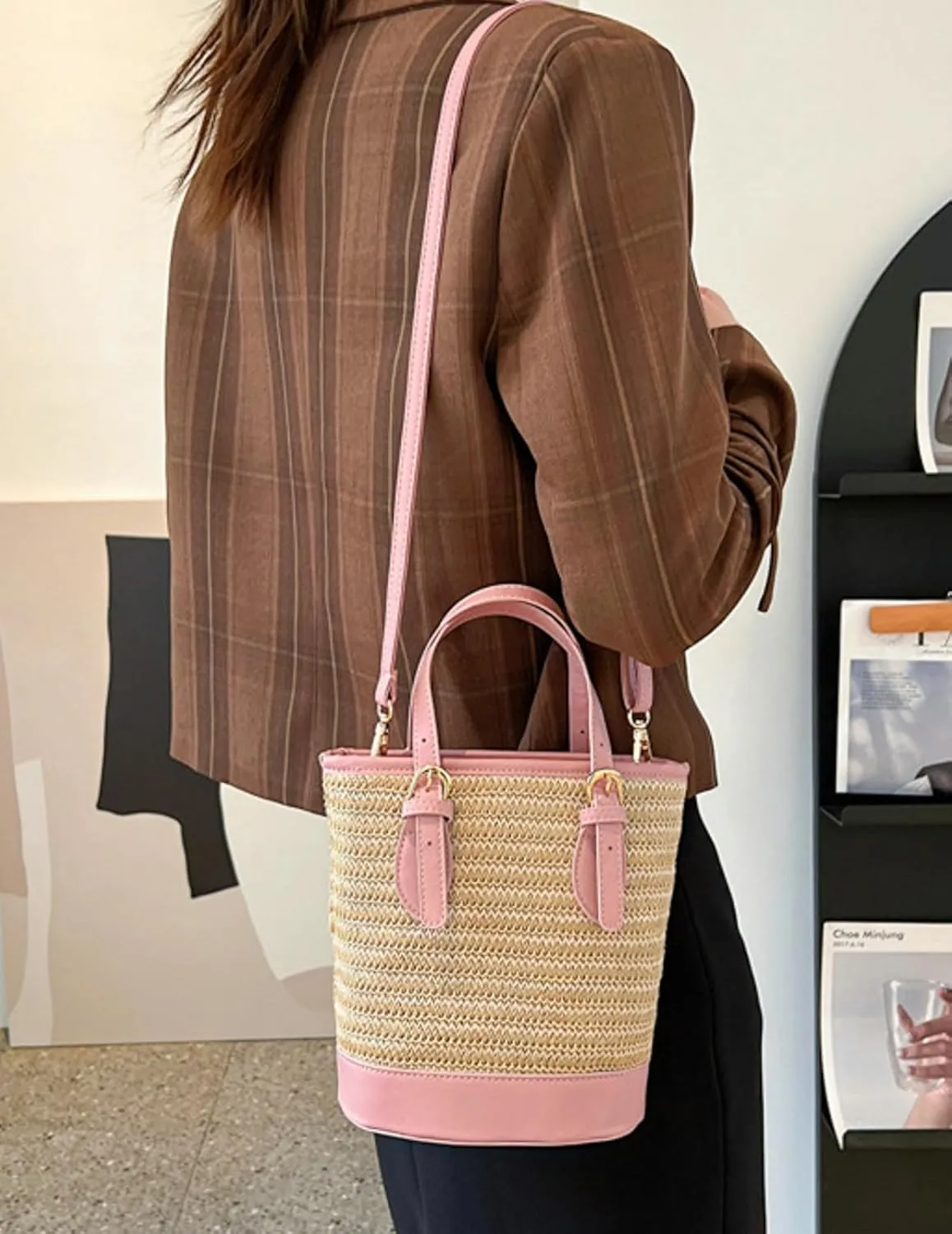 Straw Bucket Bag Women 2025 Summer Cross Body Handbag Woven Top Handle Crochet Purse Cute Shoulder Beach Travel Vacation