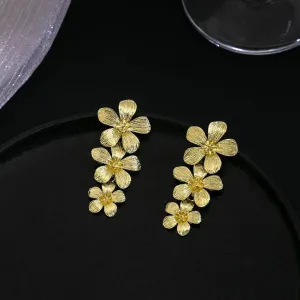 three-dimensional flower earrings jlt13130