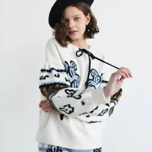 three-dimensional flower white sweater