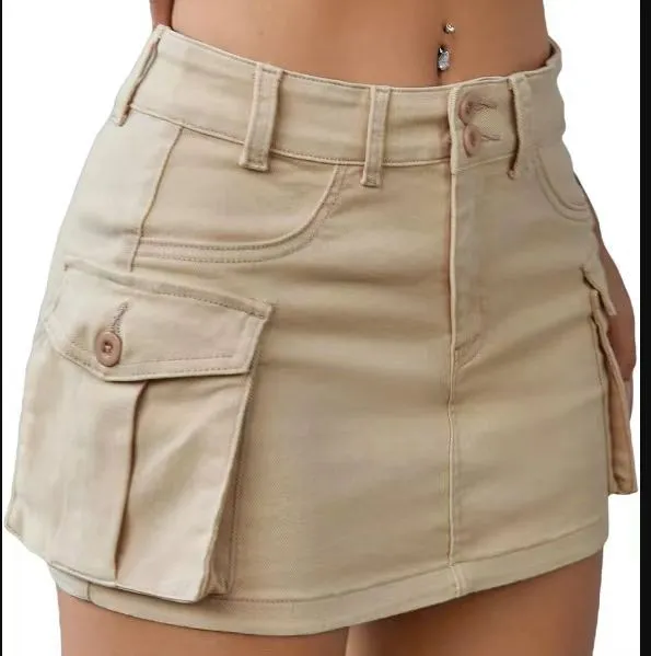 Three-Dimensional Pocket Skirt