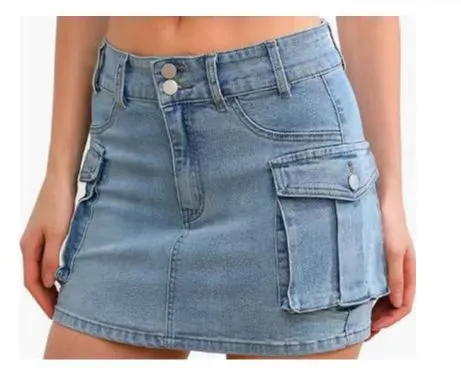 Three-Dimensional Pocket Skirt