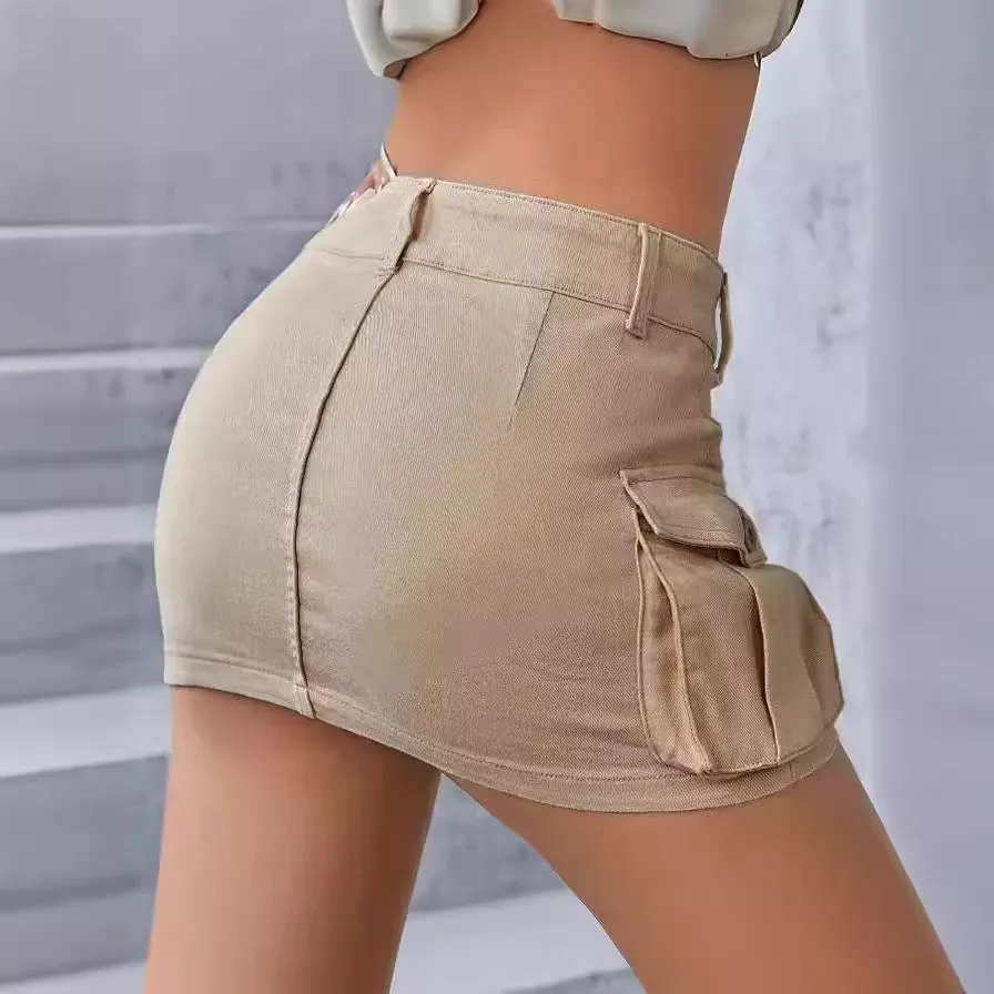Three-Dimensional Pocket Skirt