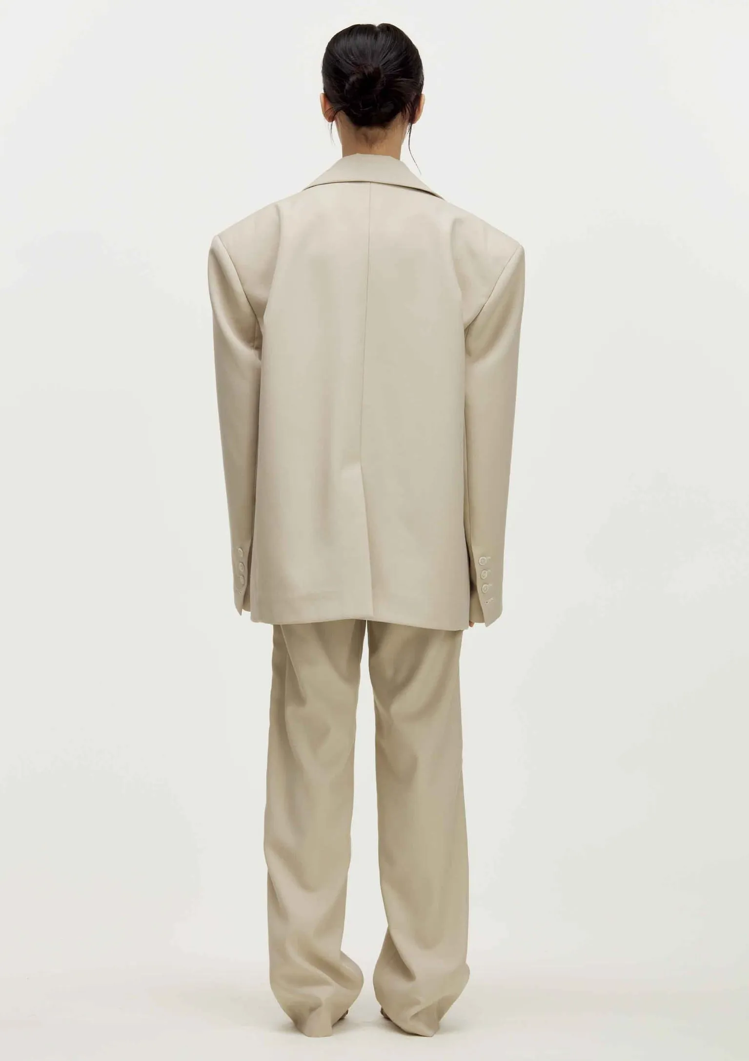 Three-dimensional Suit