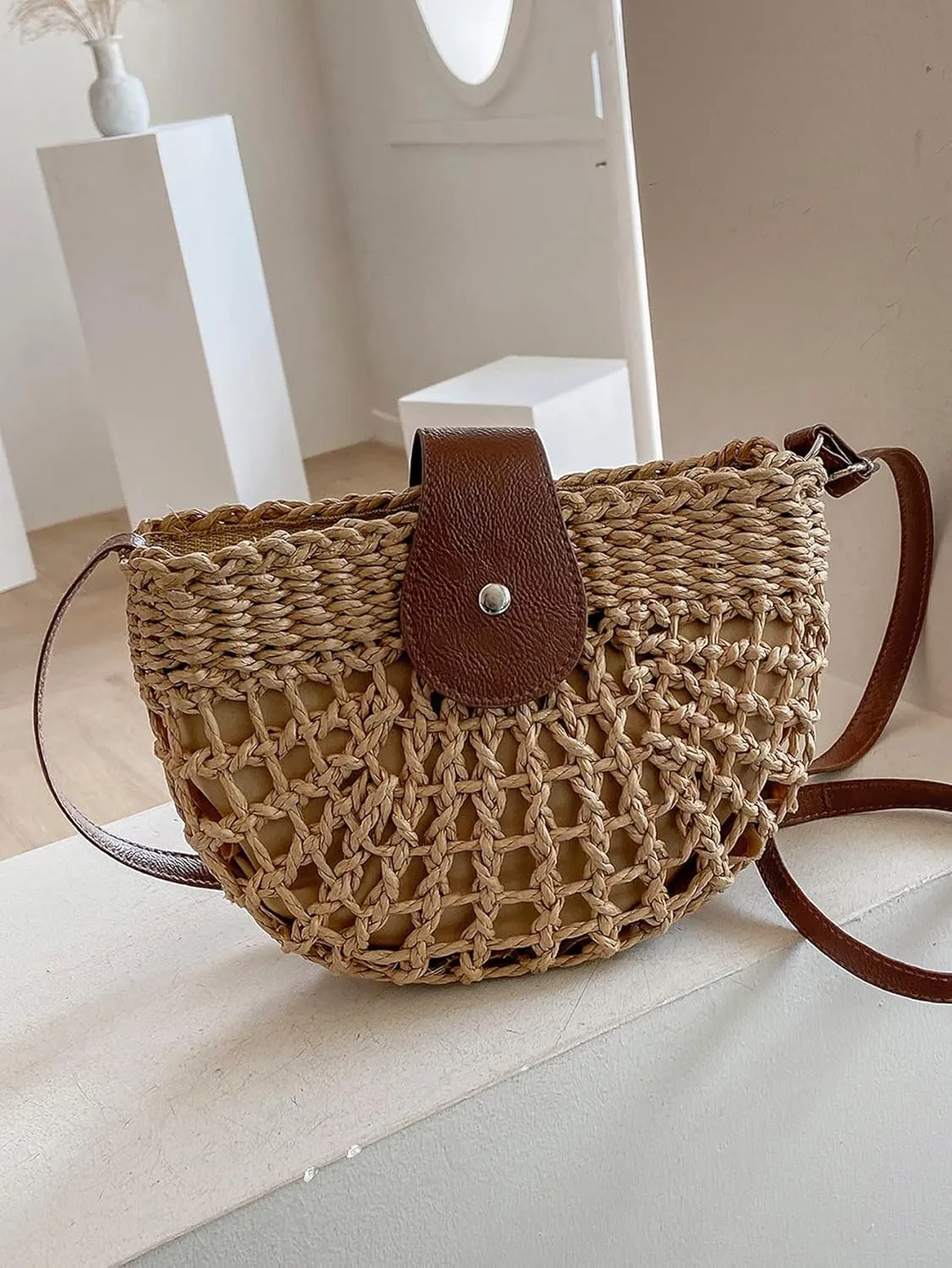 Verdusa Women's Straw Crossbody Bags Summer Beach Weave Shoulder Bag