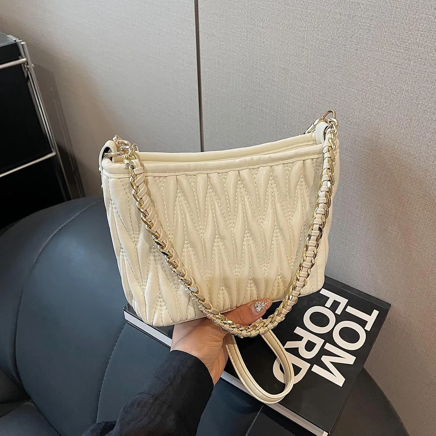 Women Hobo Handbag Quilted Crossbody Bags for Women Puffer Purse Clutch Purses Trendy Purses