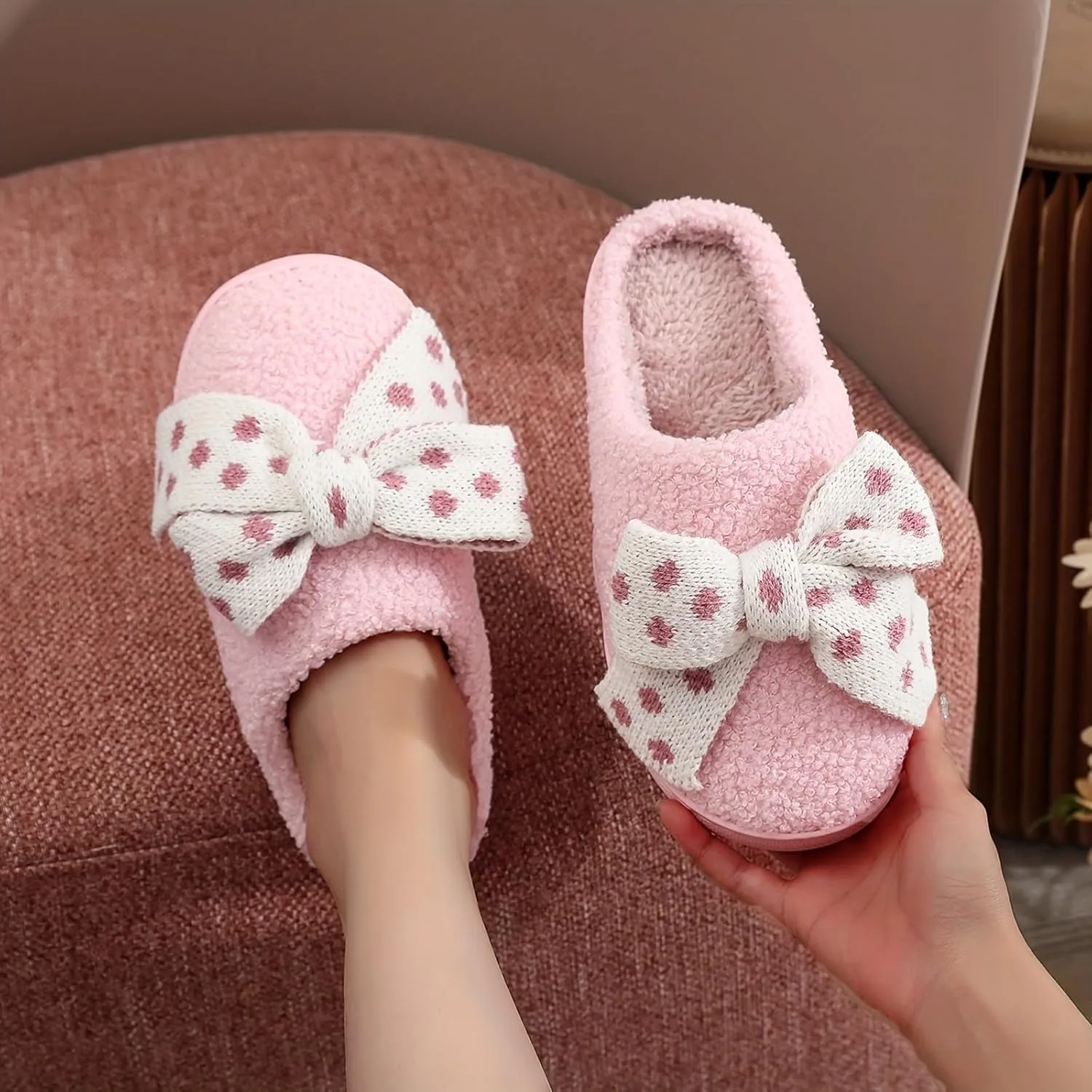 Women's Men's Fuzzy Memory Foam Slippers Fluffy Warm Comfort Light Weight Indoor Outdoor House Couple Shoes