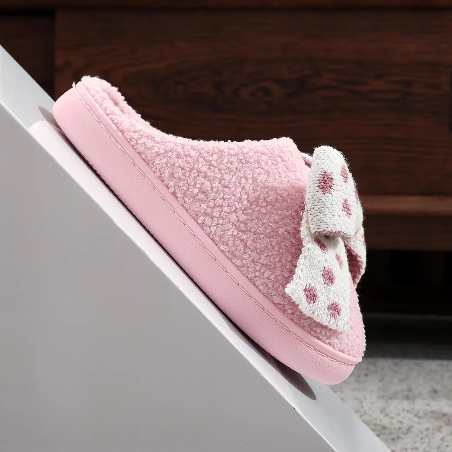 Women's Men's Fuzzy Memory Foam Slippers Fluffy Warm Comfort Light Weight Indoor Outdoor House Couple Shoes
