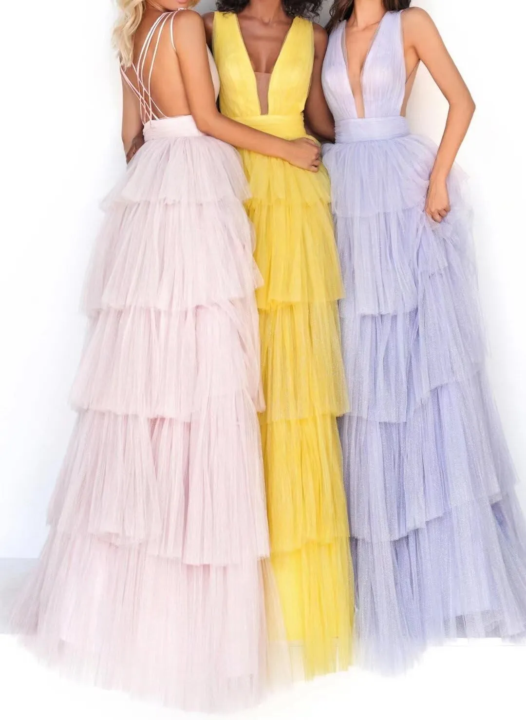 Women's Tulle Prom Dresses V Neck Ruffled Formal Evening Party Gowns Long Backless Ball Gowns A-Line